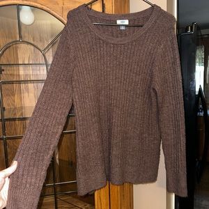 Large Brown Sweater. MUST BE BUNDLED (T)